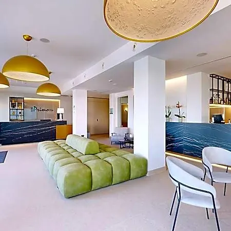 Primo 4*
