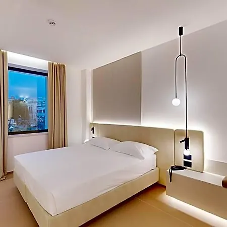 Primo Hotel
