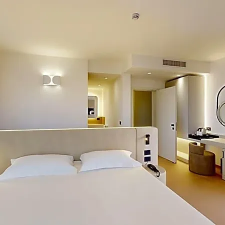 Primo Hotel 4*